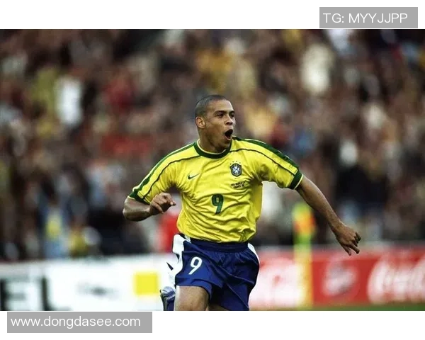 历史最强足球明星究竟是谁他的成就与影响力分析