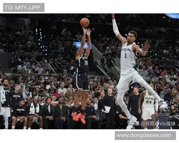 文班亚马首场比赛表现抢眼5次盖帽并成功隔扣字母哥引发热烈讨论 文班亚马首场比赛表现抢眼5次盖帽并成功隔扣字母哥引发热烈讨论